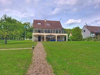 Maison - 174 m² - 7 pièces