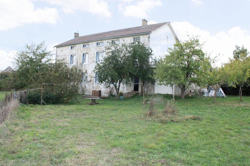 Maison - 254 m² - 9 pièces