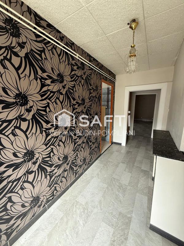 Maison - 208 m² - 6 pièces