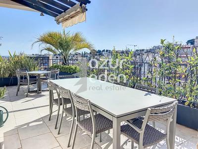 Appartement - 143 m² - 5 pièces