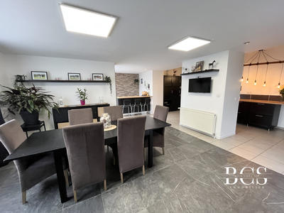 Maison - 174 m² - 9 pièces