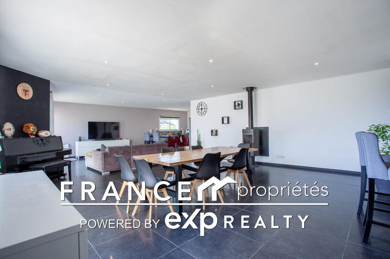 Maison contemporaine - 160 m² - 4 pièces