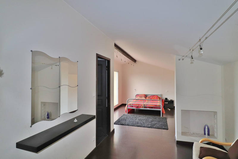 Villa - 192 m² - 6 pièces