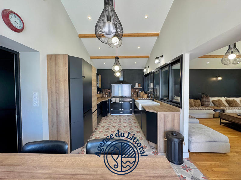 Maison - 166 m² - 6 pièces