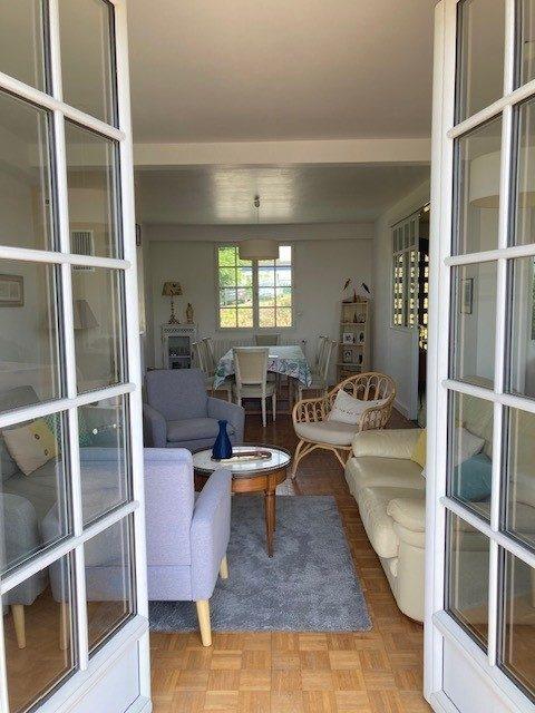 Maison - 170 m² - 8 pièces