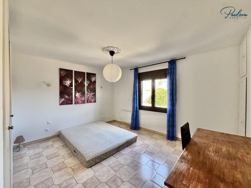 Appartement - 93 m² - 4 pièces