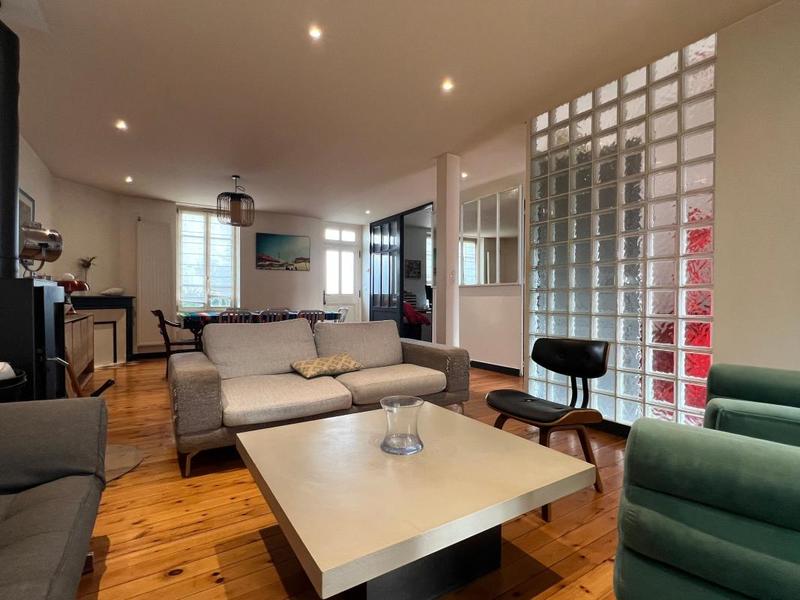 Maison de ville - 179 m² - 7 pièces