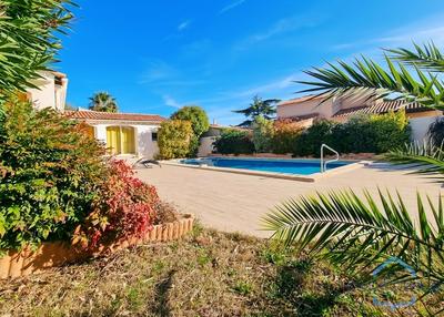 Maison - 222 m² - 8 pièces