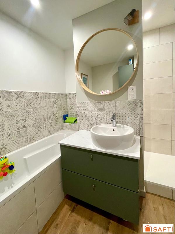 Maison - 189 m² - 8 pièces