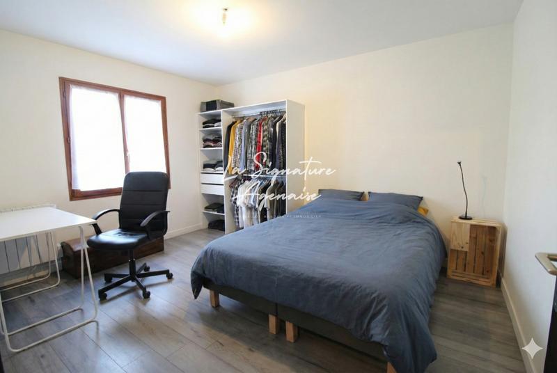 Maison - 90 m² - 5 pièces