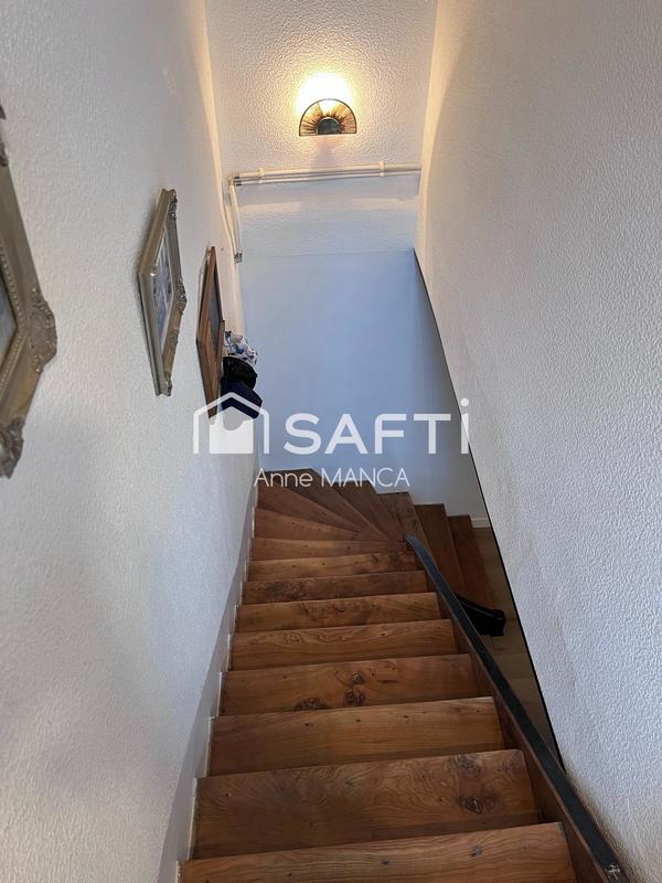 Maison - 220 m² - 7 pièces