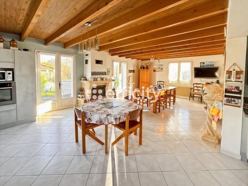 Maison - 130 m² - 5 pièces