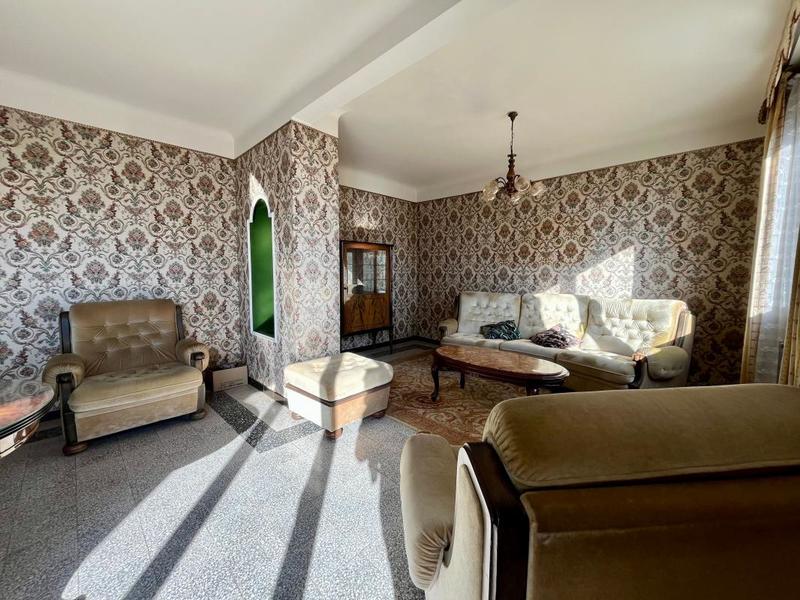 Maison - 191 m² - 4 pièces