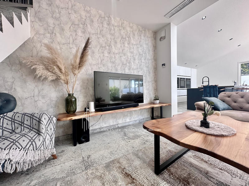 Villa - 165 m² - 6 pièces