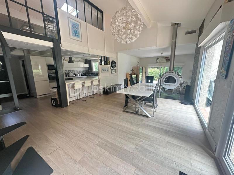 Maison d'architecte - 185 m² - 5 pièces