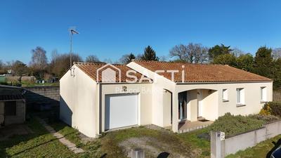 Maison - 86 m² - 4 pièces