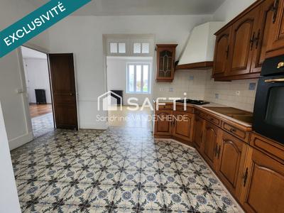 Maison - 135 m² - 6 pièces