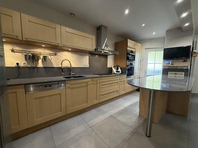 Maison - 138 m² - 5 pièces