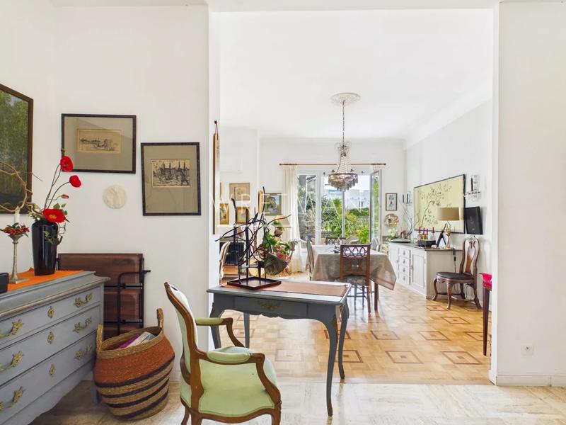 Appartement - 85 m² - 3 pièces