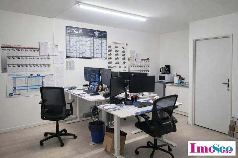 Local d'activité / Entrepôt - 90 m²