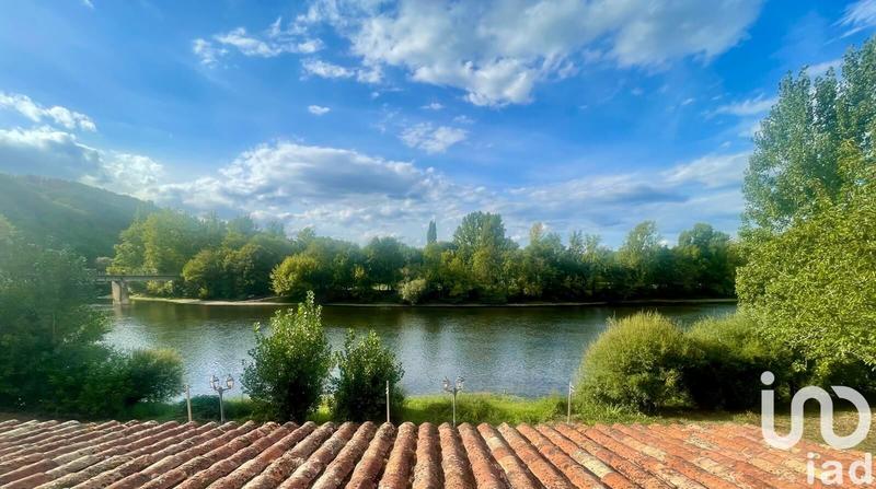 Maison - 238 m² - 10 pièces