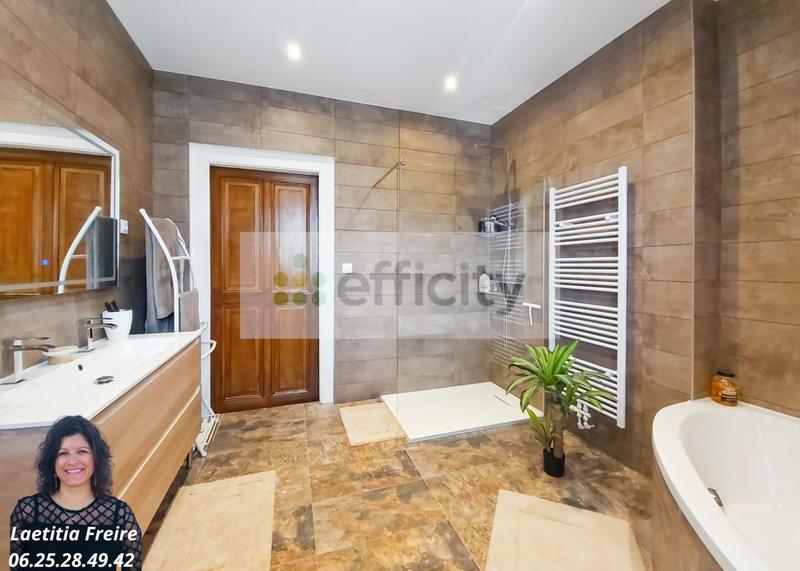 Maison - 145 m² - 5 pièces