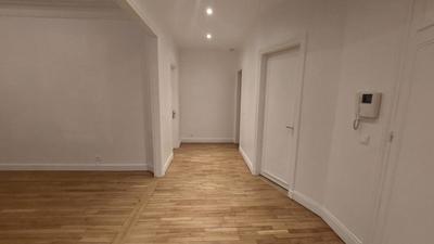 Appartement - 80 m² - 3 pièces