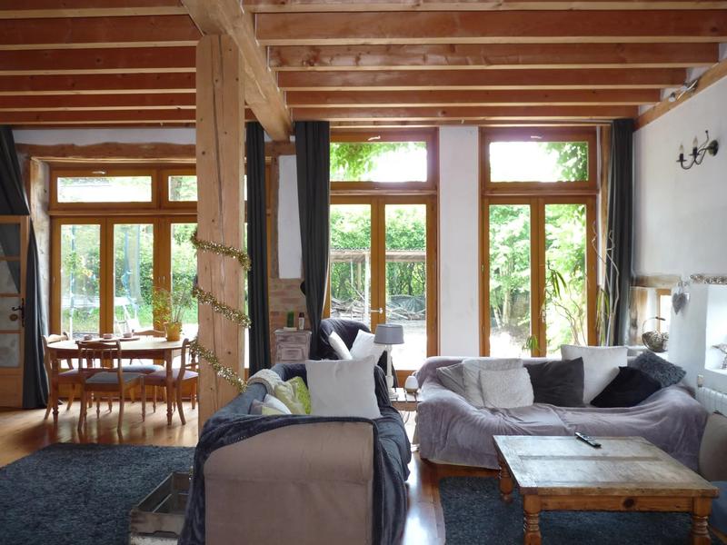 Maison - 238 m² - 8 pièces