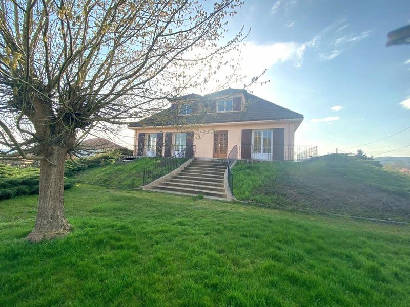 Maison - 222 m² - 8 pièces