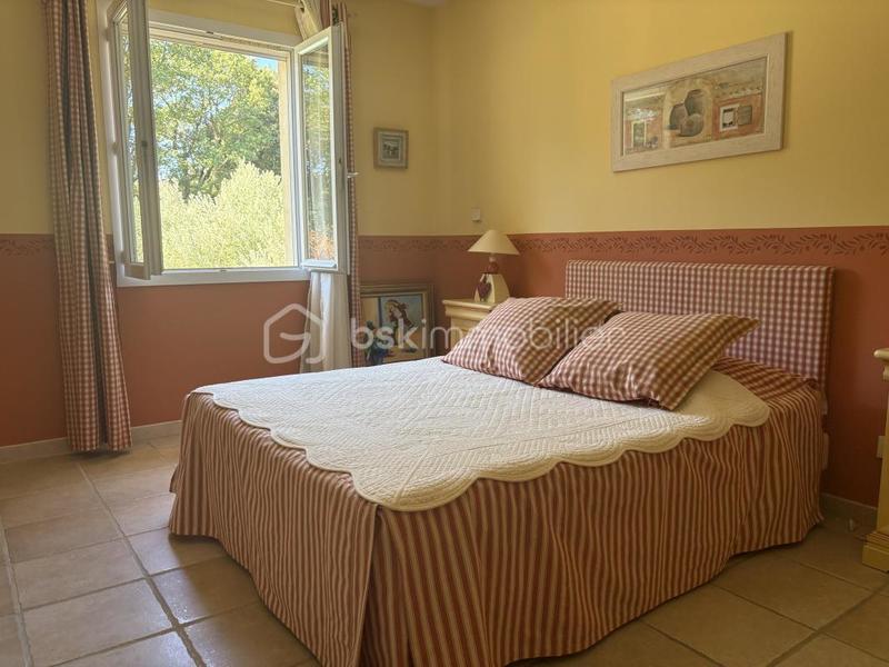 Villa - 196 m² - 7 pièces