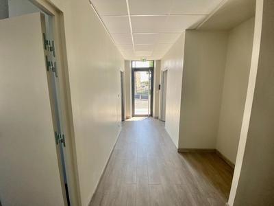 Bureau - 71 m² - 5 pièces