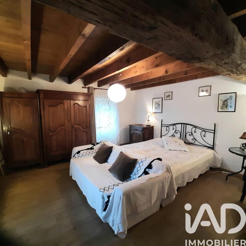 Maison - 197 m² - 7 pièces