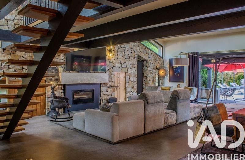 Maison de maîtres - 211 m² - 5 pièces