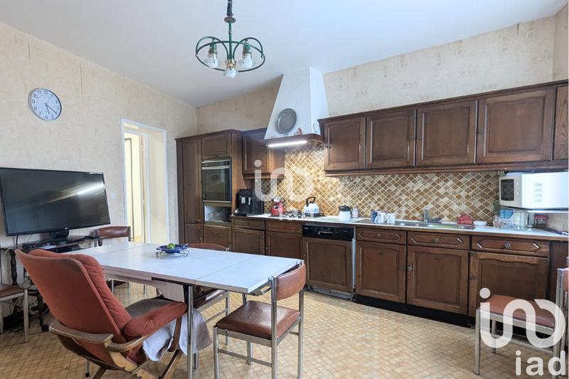 Maison - 207 m² - 7 pièces