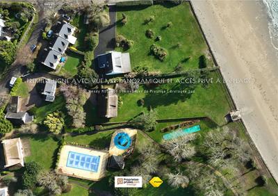 Villa - 173 m² - 9 pièces