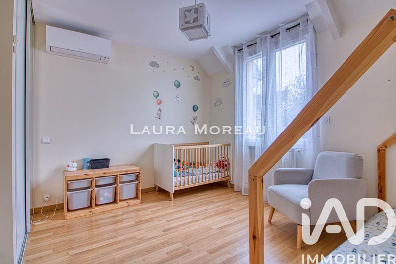 Maison - 163 m² - 8 pièces