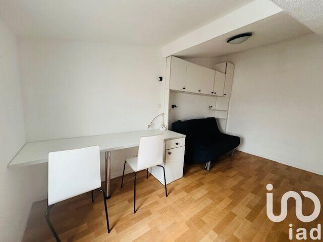 Studio - 30 m² - 1 pièce