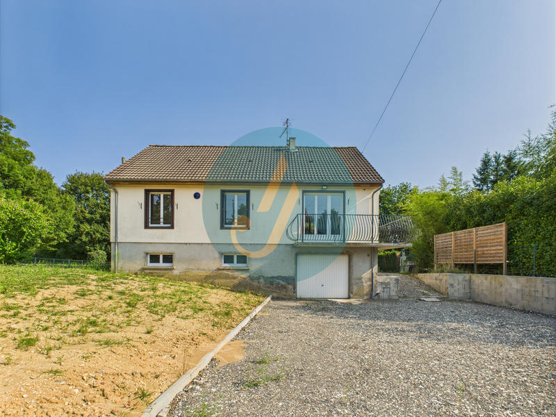 Maison - 83 m² - 5 pièces