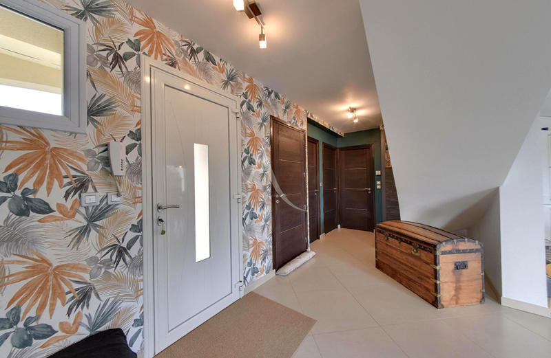 Maison - 170 m² - 7 pièces