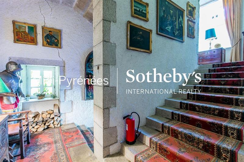 Manoir - 1 000 m² - 28 pièces