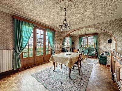 Pavillon - 140 m² - 6 pièces