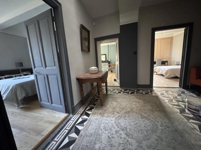 Maison de village - 400 m² - 12 pièces