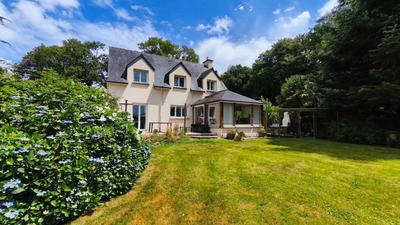 Maison - 125 m² - 8 pièces