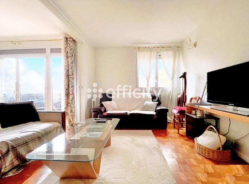 Appartement - 75 m² - 4 pièces