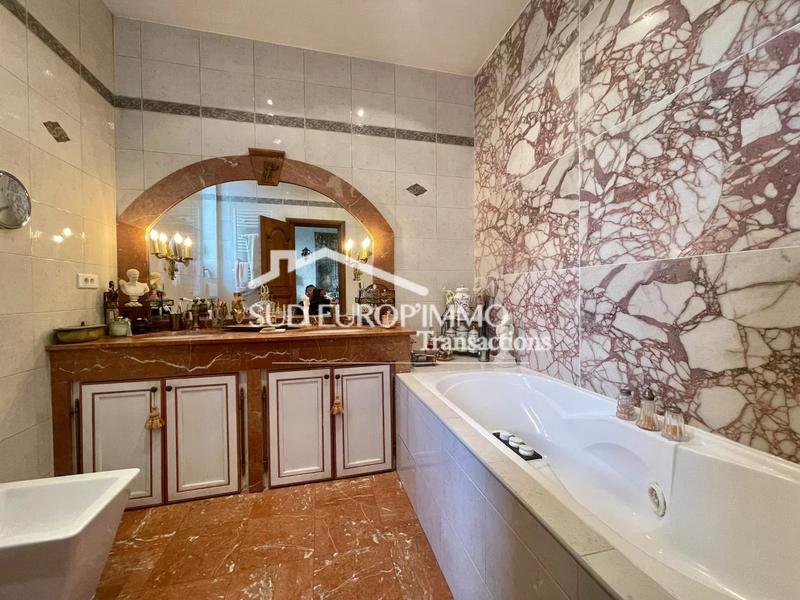 Appartement - 79 m² - 4 pièces