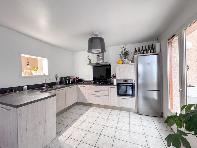 Maison - 104 m² - 4 pièces