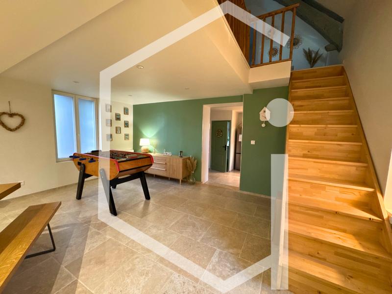 Maison - 121 m² - 4 pièces