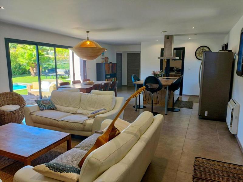 Villa - 120 m² - 5 pièces