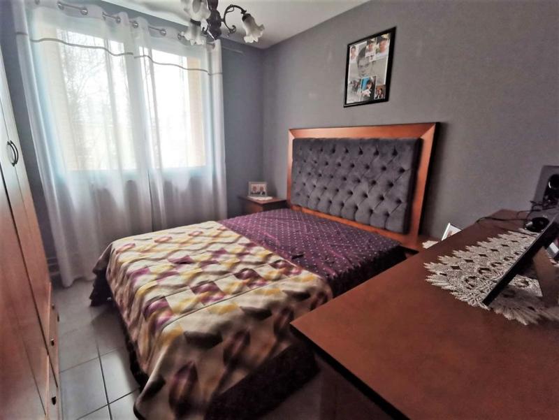 Appartement - 98 m² - 6 pièces