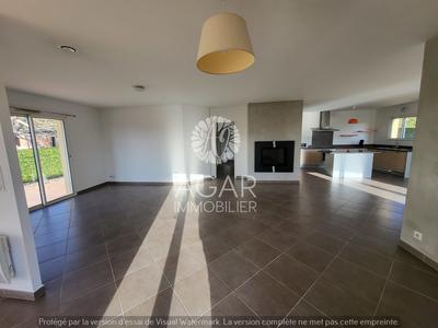 Maison - 143 m² - 5 pièces